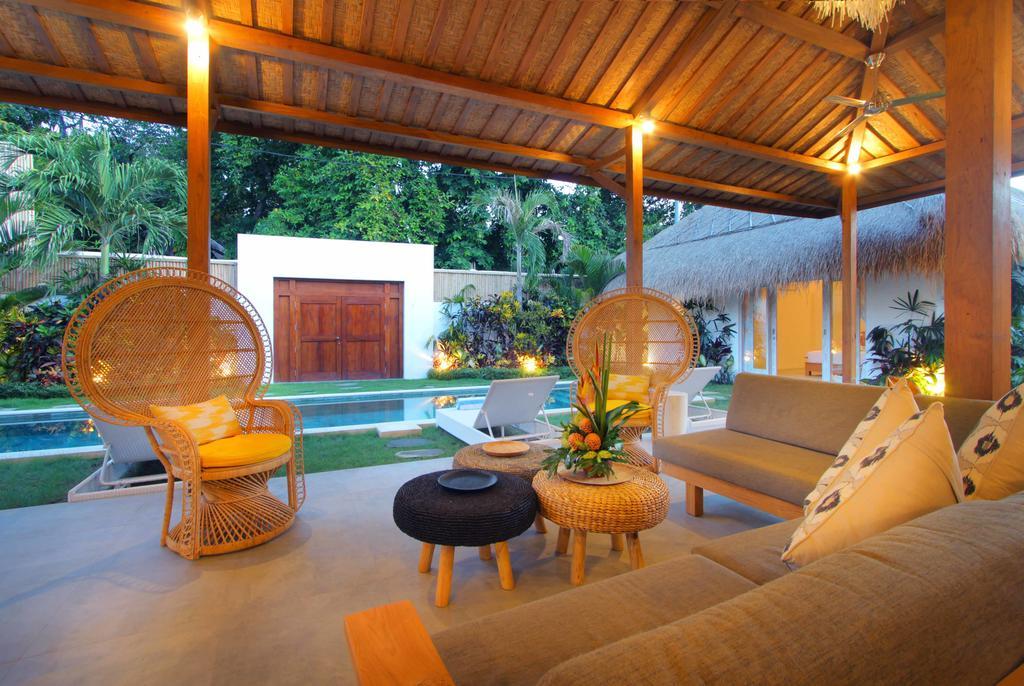 Villa Aksara By Optimum Bali Villas เซมินยัค ภายนอก รูปภาพ