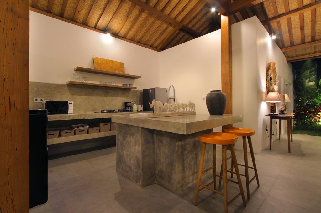 Villa Aksara By Optimum Bali Villas เซมินยัค ภายนอก รูปภาพ