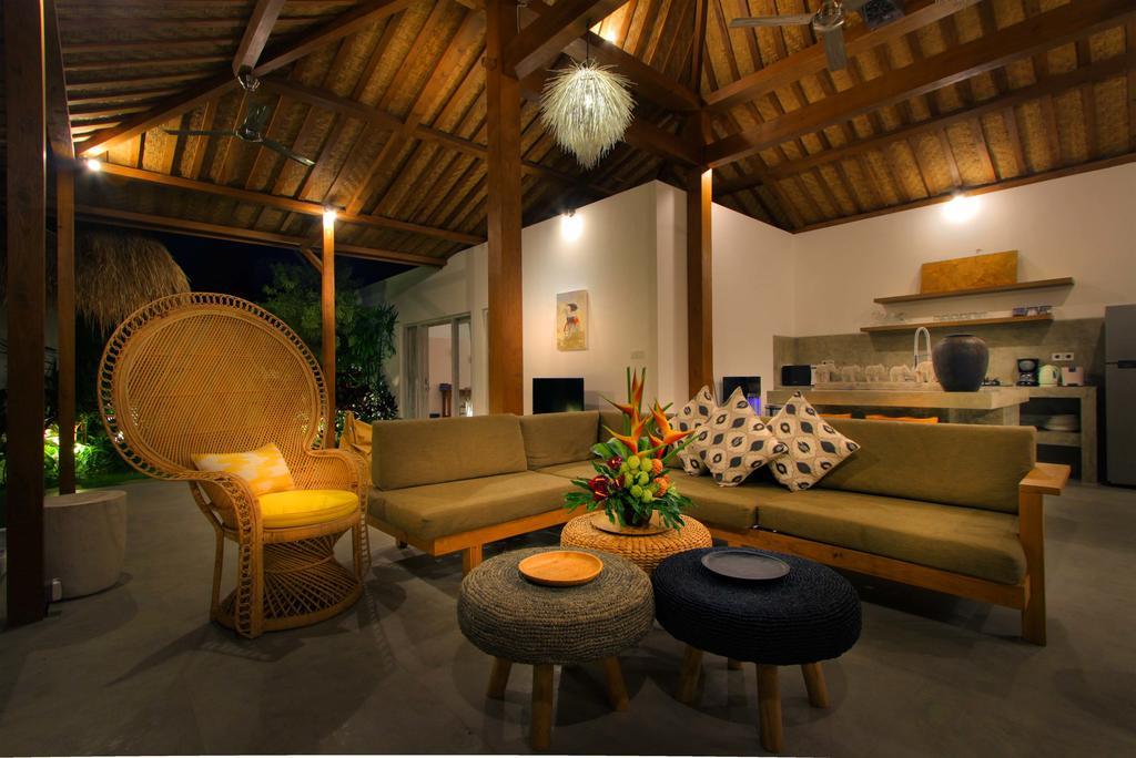 Villa Aksara By Optimum Bali Villas เซมินยัค ภายนอก รูปภาพ